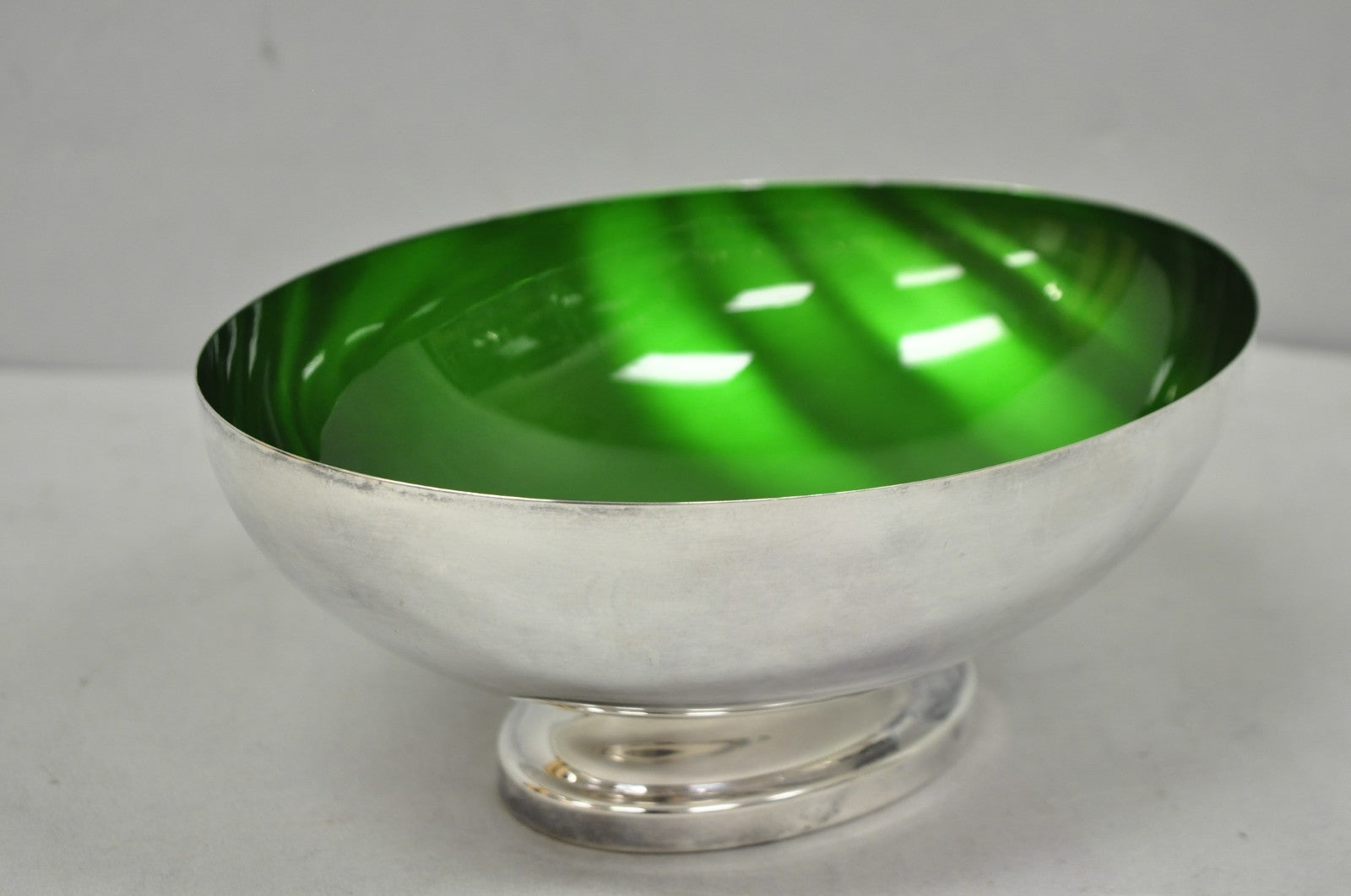 Vintage Wallace 9100 Modern Green Enamel Silver Plated Oval Serving Fruit Bowl