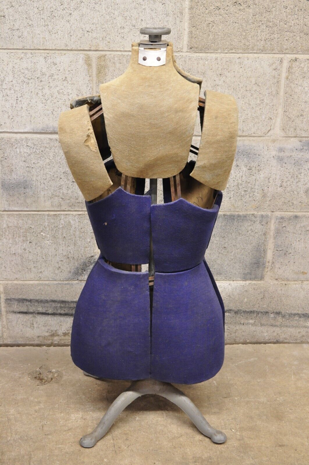 Vintage Hearthside Adjustable Dress Form Mannequin Size A on Iron Stand