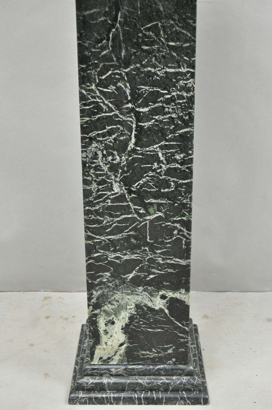 Vintage Italian Classical Style Dark Green Marble Square Column Pedestal Stand