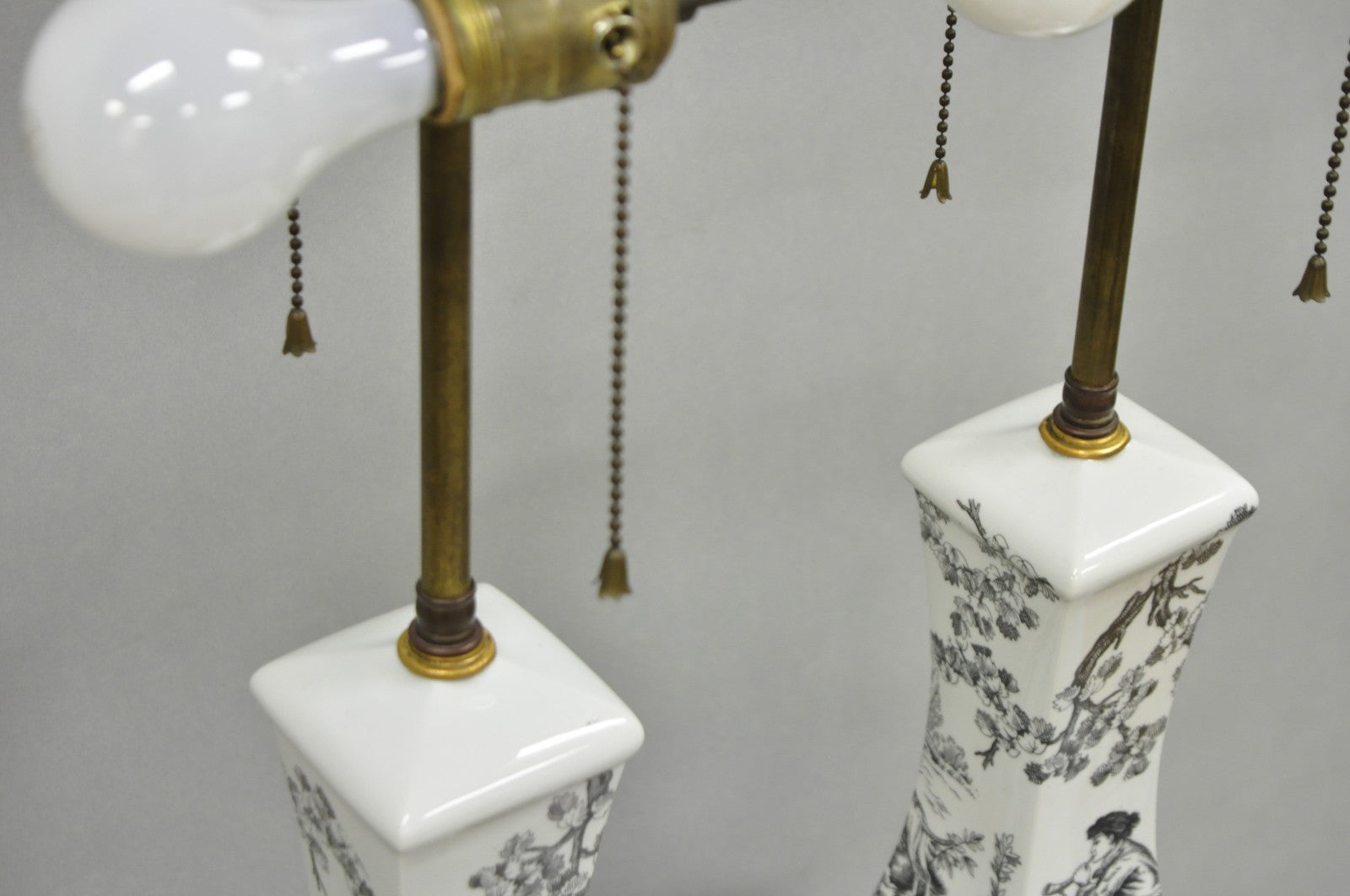 Porcelaine de Paris French Country Toile Porcelain Jardinierie Table Lamps Pair