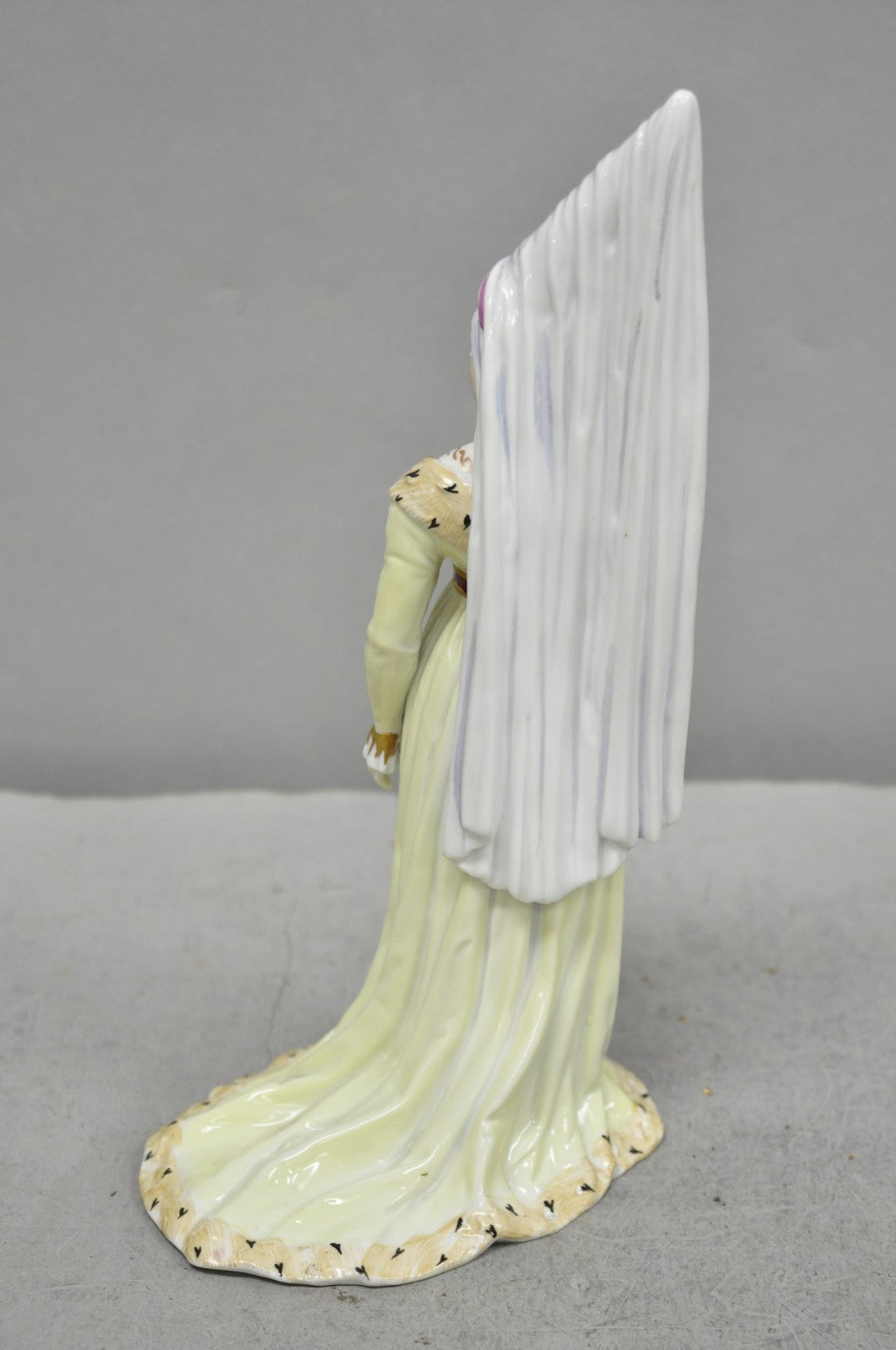 Antique Carl Thieme Potschappel German Dresden Porcelain Medieval Lady Figurine