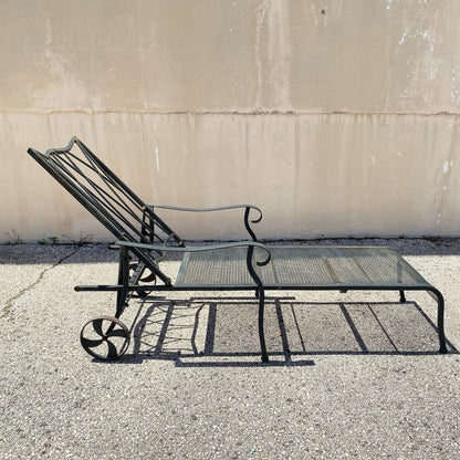 Woodard Style Wrought Iron Green Lattice Back Garden Patio Chaise Lounge Chair