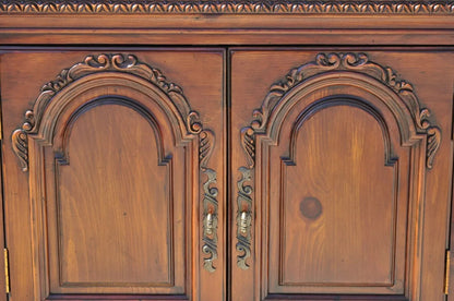 Italian Mediterranean Style Shell Carved Pine Wood Corner China Cabinet Cupboard