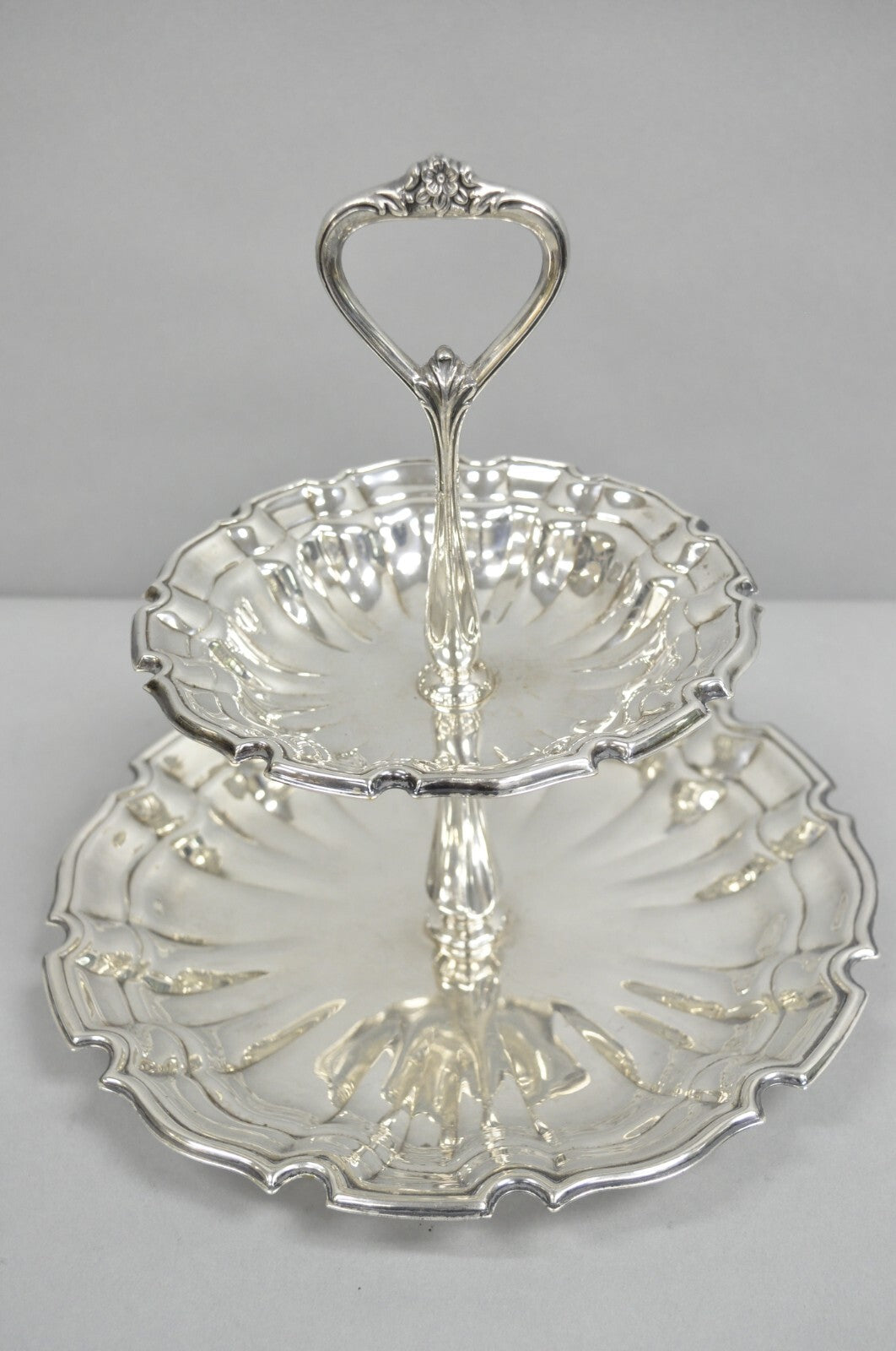 Towle Victorian Silver Plated 2 Tier Scalloped Pastry Serving Display Platter