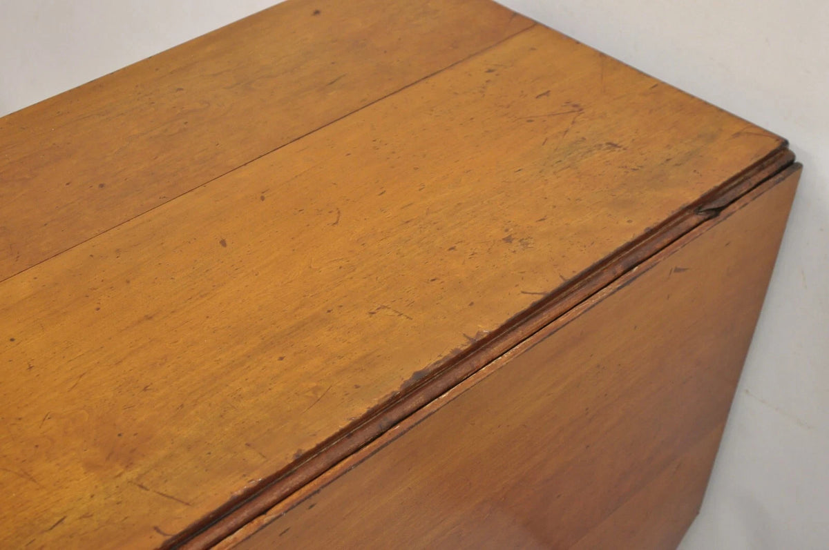 Antique American Colonial Cherry Wood Gateleg Drop Leaf Farmhouse Dining Table