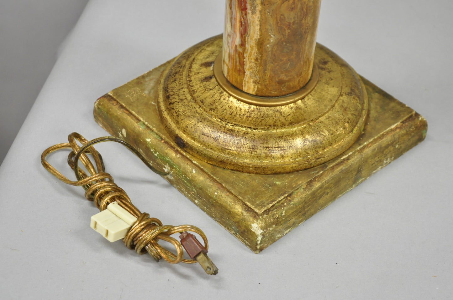 Vintage Italian Hollywood Regency Carved Gold Giltwood & Marble Table Lamp