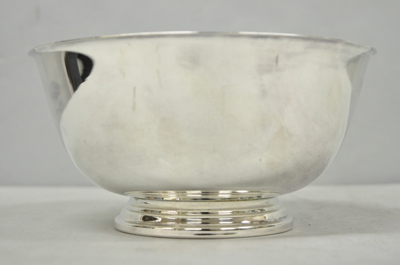 Vintage Mid Century Modern Paul Revere Oneida Silver Plate 8" Round Serving Bowl