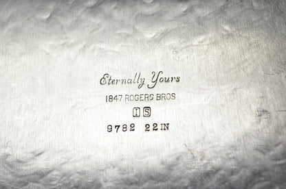 1847 Rogers Bros Eternally Yours Silver Plated Oval Serving Platter Butlers Tray