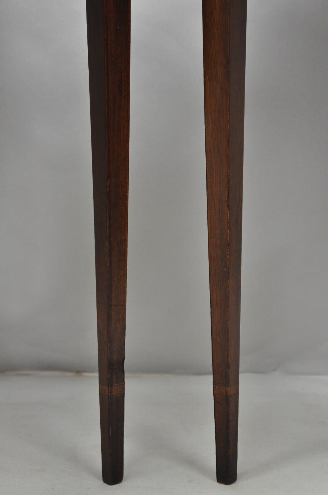 Vintage Beacon Hill Federal Small Mahogany Dropleaf Pembroke End Tables - a Pair