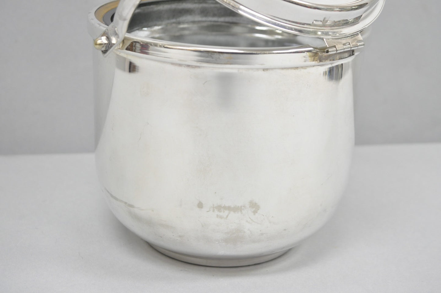 Vintage Art Deco Silver Plated Reticulating Hinge Bar Ice Bucket by Towle