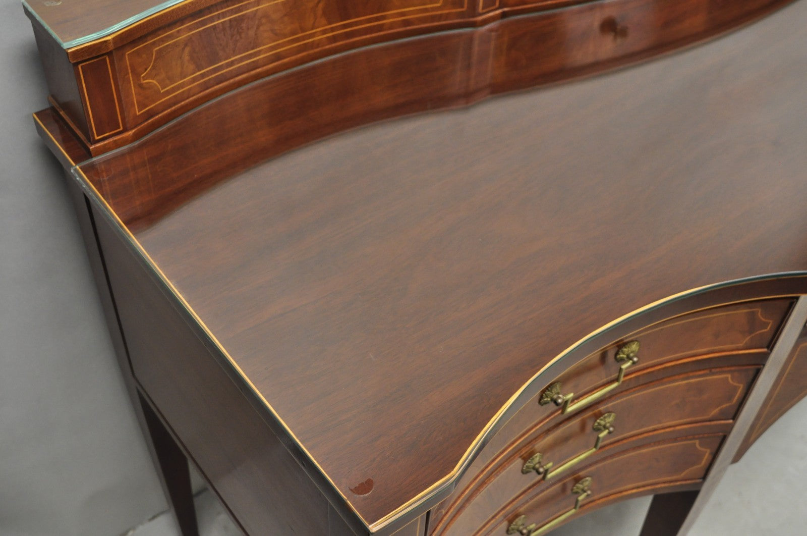 Vintage Hepplewhite Sheraton Mahogany Serpentine Buffet Sideboard attr. Baker