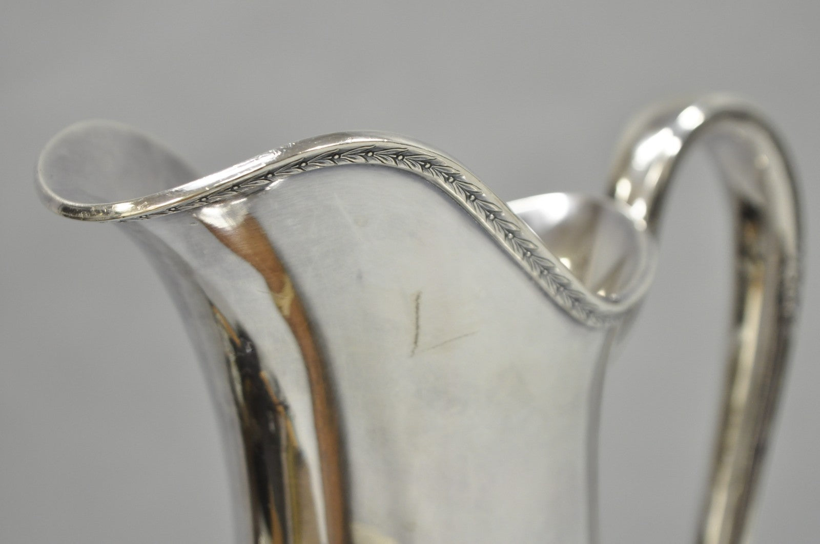Vintage 1847 Rogers Bros. Silver Plated Argosy Victorian Water Pitcher
