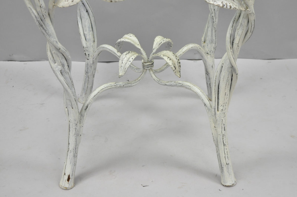 Vintage Italian Hollywood Regency Iron Leafy Scroll Round Occasional Side Table