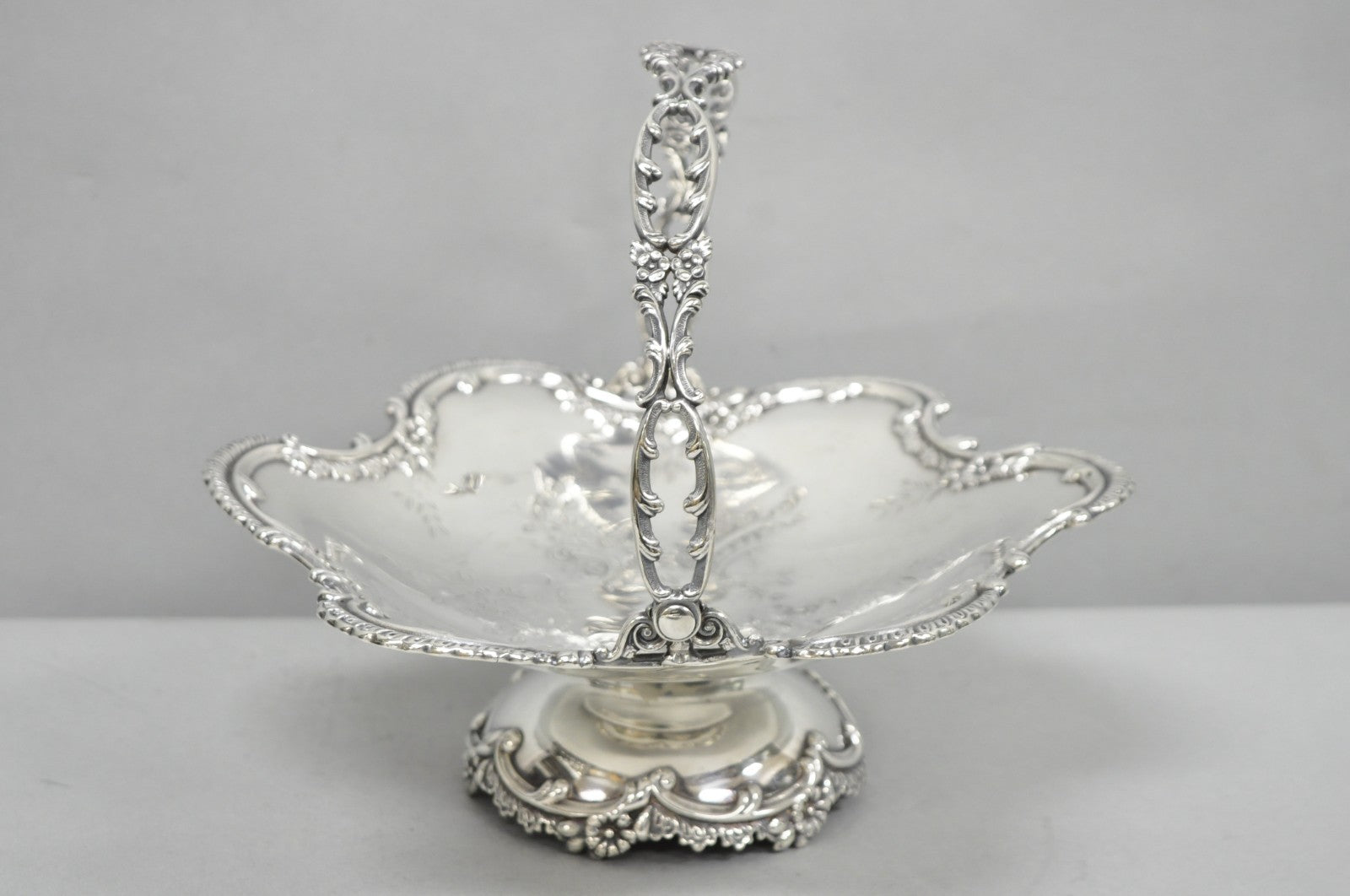 Antique Meriden Silver Plated Floral Repousse Pedestal Brides Wedding Basket