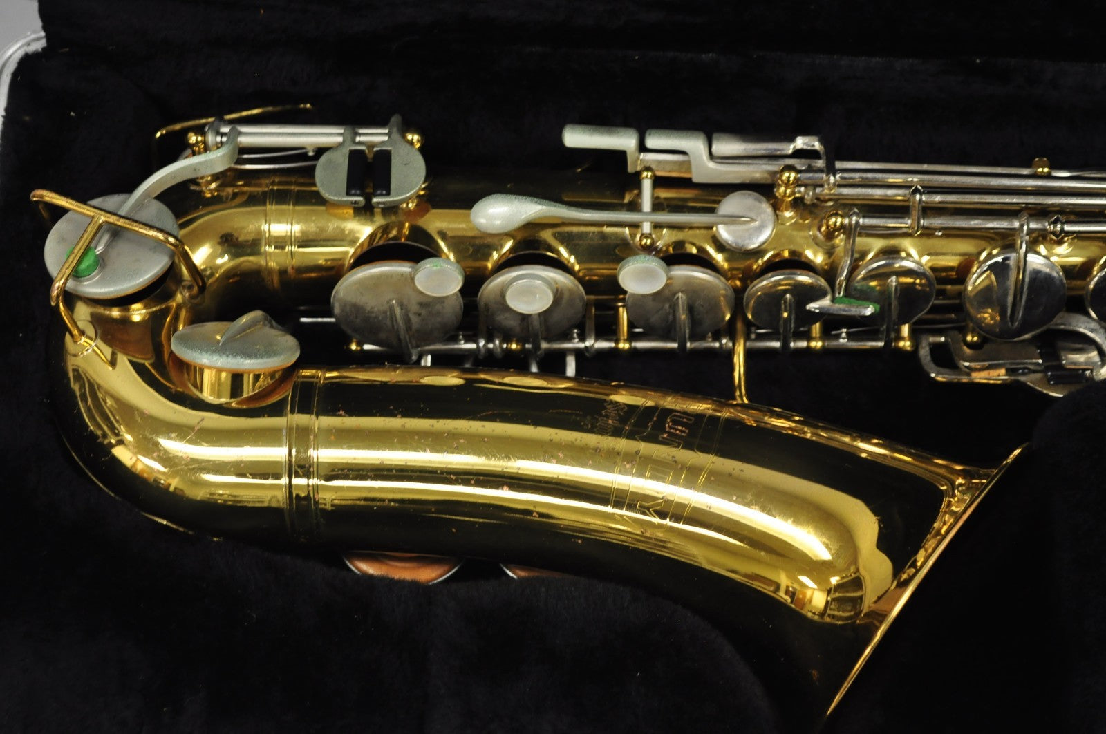 Vintage Bundy Selmer Brass Alto Saxophone in Hard Case Model 632379