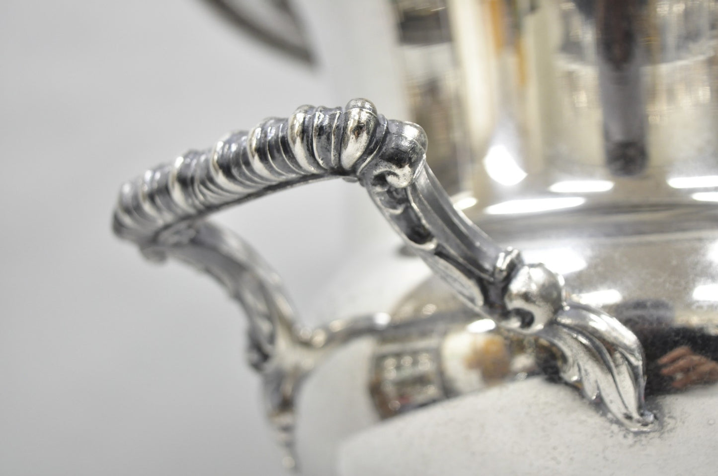 WM Rogers & Son 2051 Spring Flower Silver Plated Trophy Cup Champagne Chiller