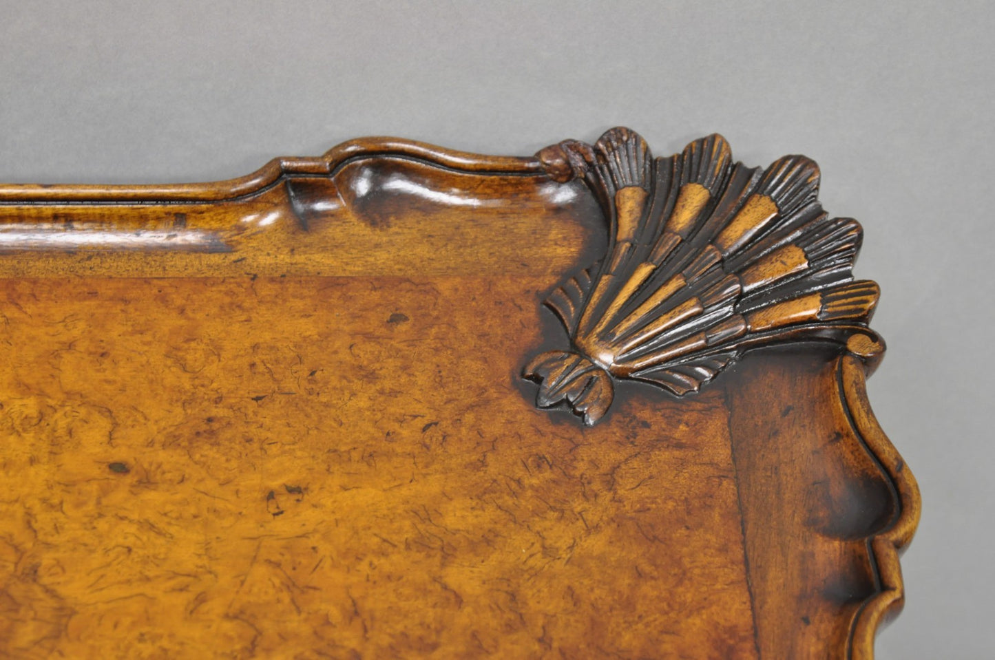 Antique English Georgian Style Burl Walnut Shell Carved Scalloped Coffee Table