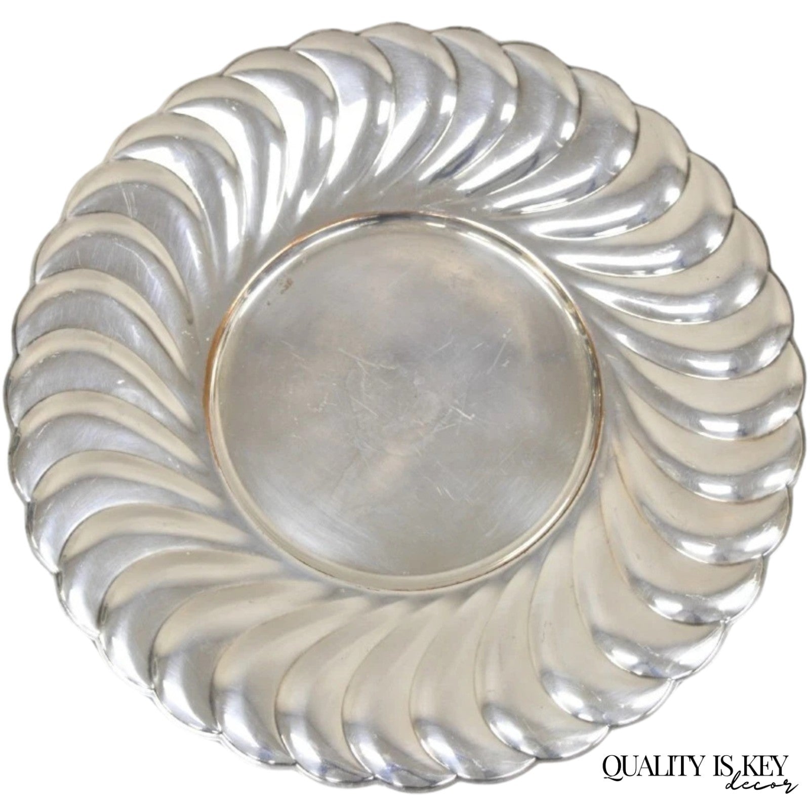 WM Rogers Waverly 3826 Scalloped Edge Round Silver Plated Serving Platter Tray