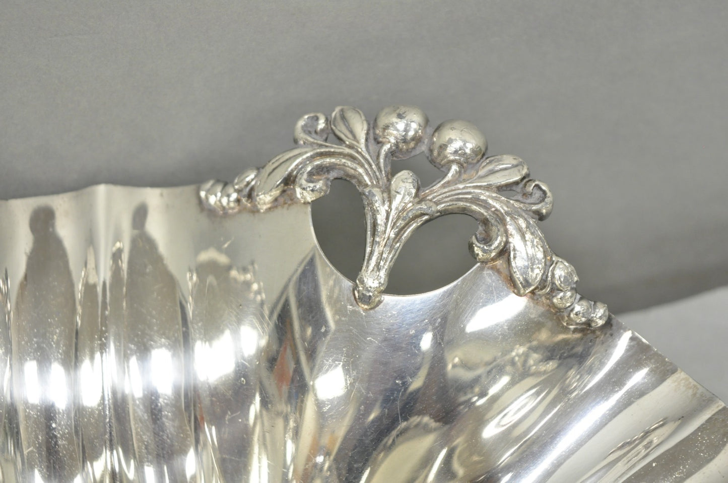 Vintage Victorian Silver Plated Scalloped Candy Dish Fruit Bowl Berry Design