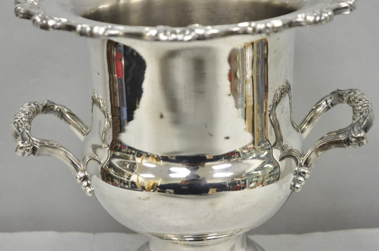Vintage Oneida Silver Plated Trophy Cup Urn Champagne Chiller Bar Ice Bucket