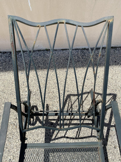 Woodard Style Wrought Iron Green Lattice Back Garden Patio Chaise Lounge Chair