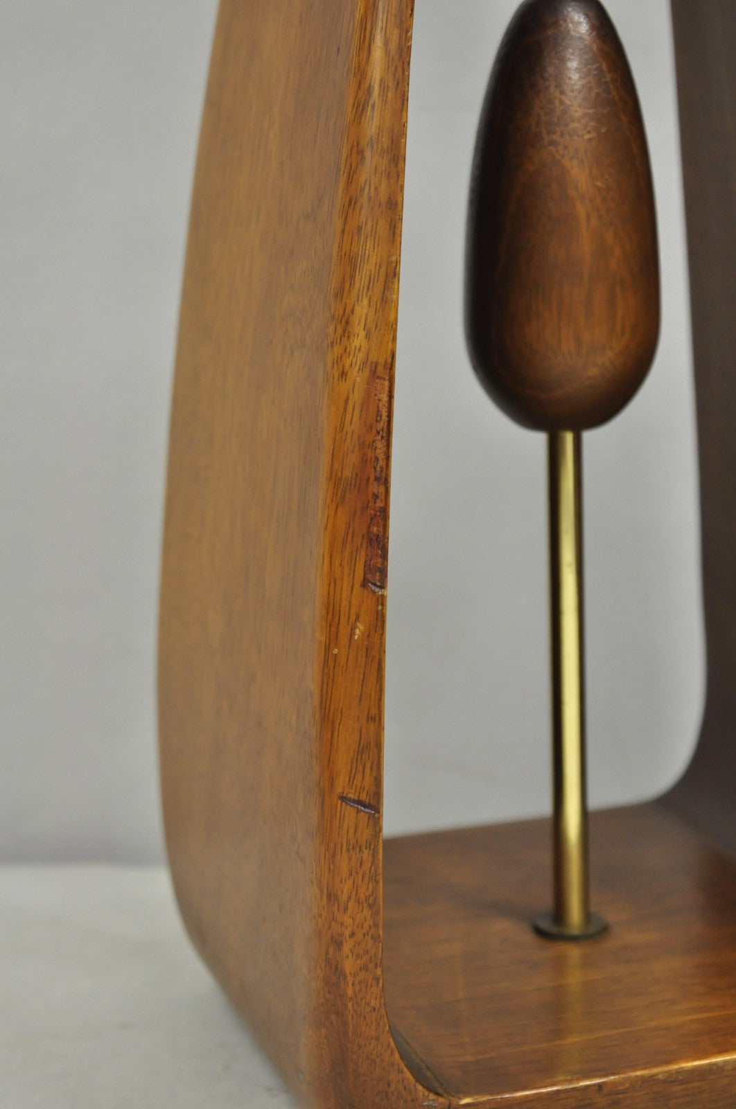 Vintage Modeline Mid Century Modern Sculpted Walnut Pull Chain Table Lamp