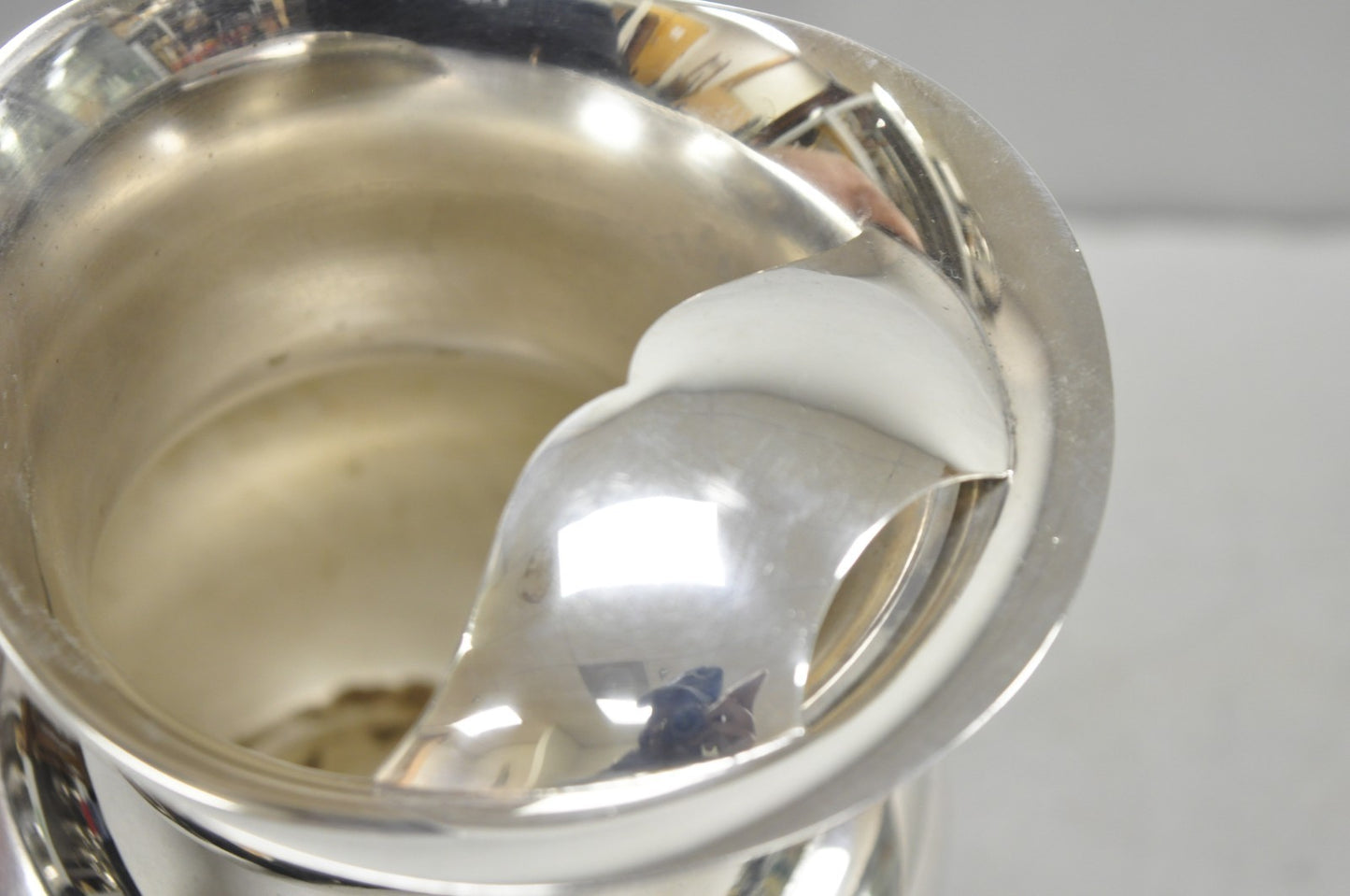Vintage Oneida Victorian Silver Plated Ice Lip Footed Lemonade Water Pitcher