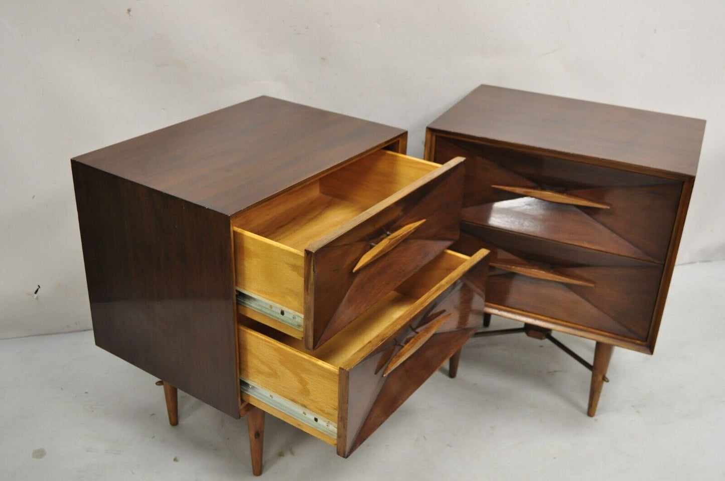 Vintage Mid Century Modern 3D Diamond Facade Walnut Nightstands - a Pair