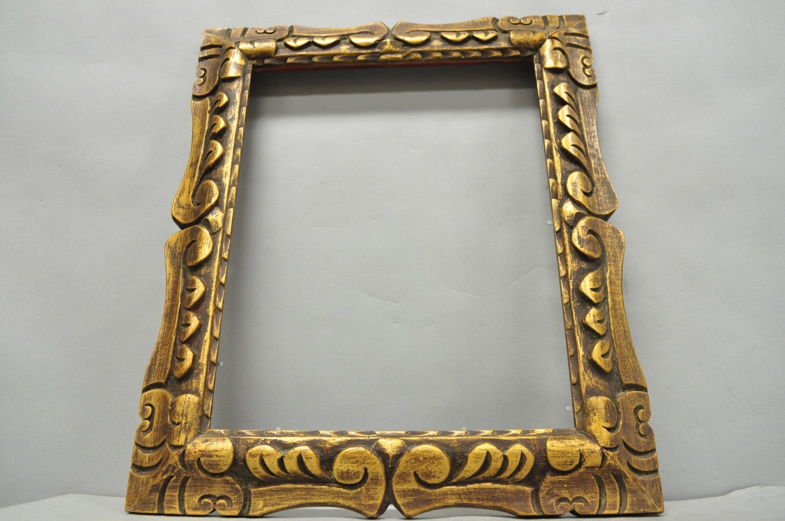 Vintage Italian Hollywood Regency Gold Gilt Wood Art Picture Frame 18.25 x 15.5
