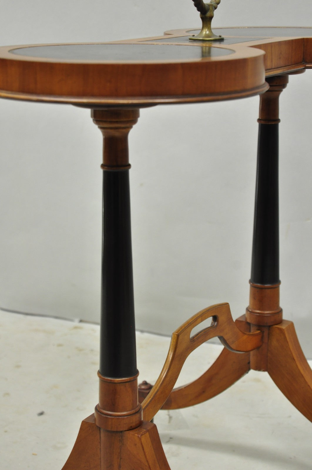 Vintage Weiman Heiroom French Empire Regency Style Black Leather Top Side Table