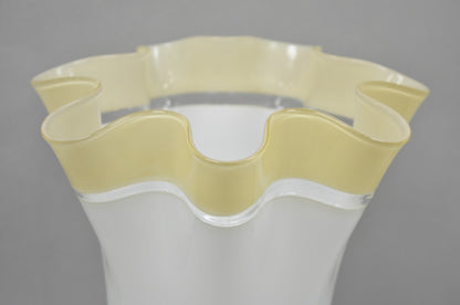 Vintage Italian Murano Mid Century Modern White Glass Handkerchief Table Lamp