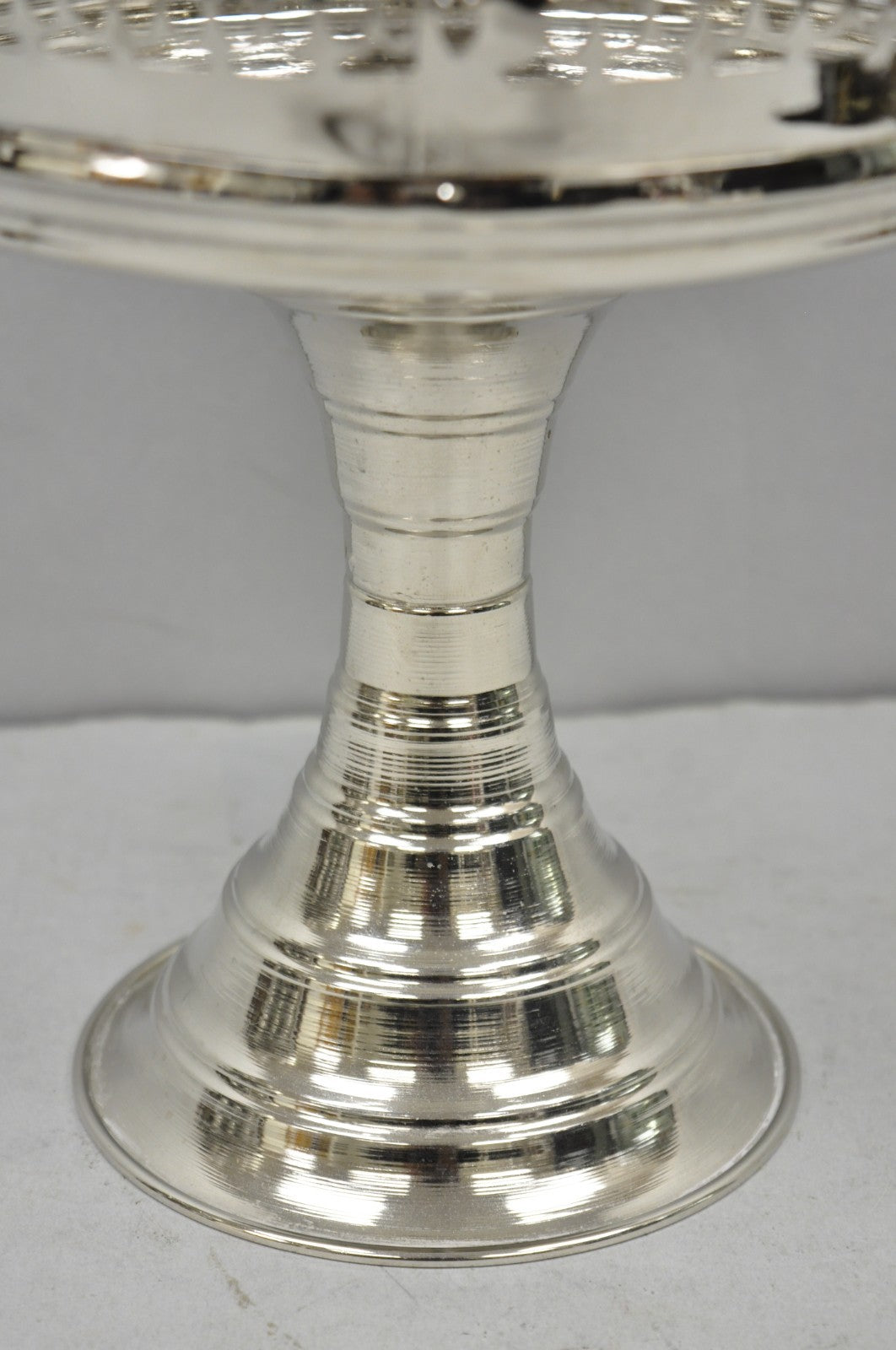 Vintage Hollywood Regency Style Silver Plated "Crown" Pedestal Candy Dish Bowl