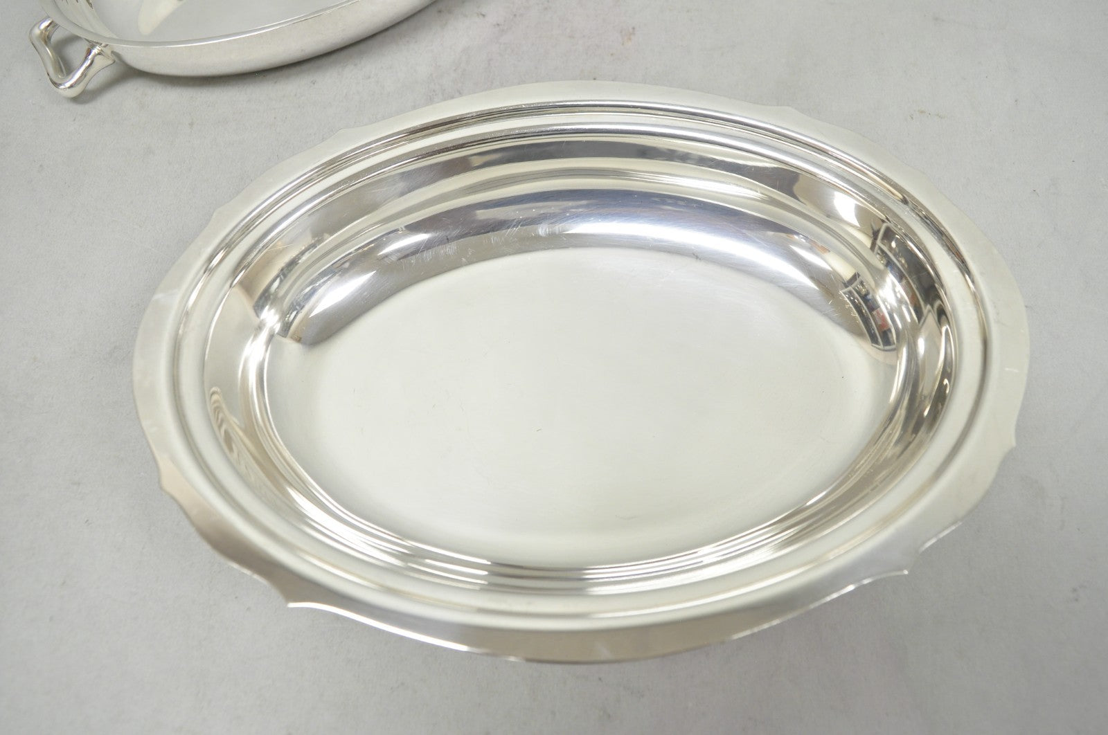 Vintage Towle 4046 Silver Plated Oval Covered Vegetable Serving Dish Platter