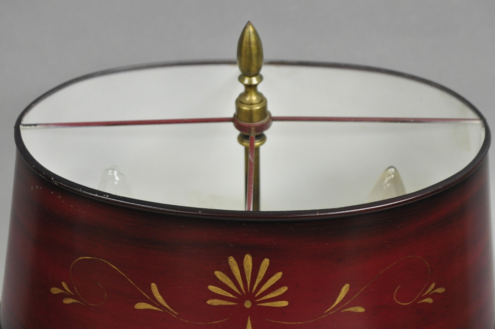 Vintage French Empire Red Painted Tole Metal Bouillotte Desk Table Lamp w/ Shade