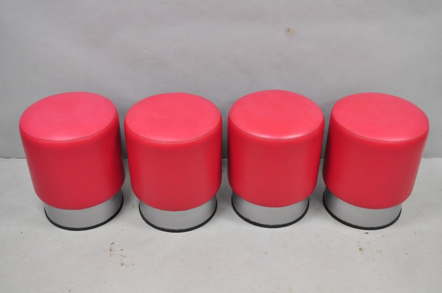 Contemporary Modern Red Vinyl Round 18" Restaurant Style Stool Seat - Set of 4
