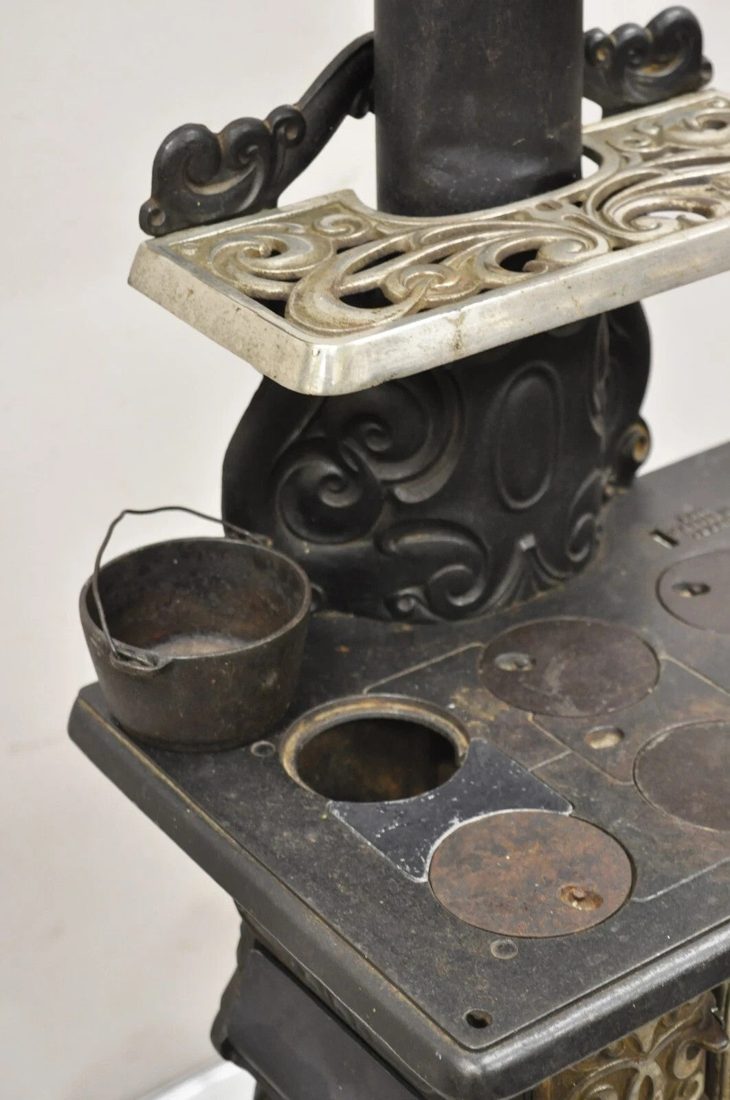 Antique Dolly's Favorite Cast Iron Child Salesman Sample Stove by Favorite Stove