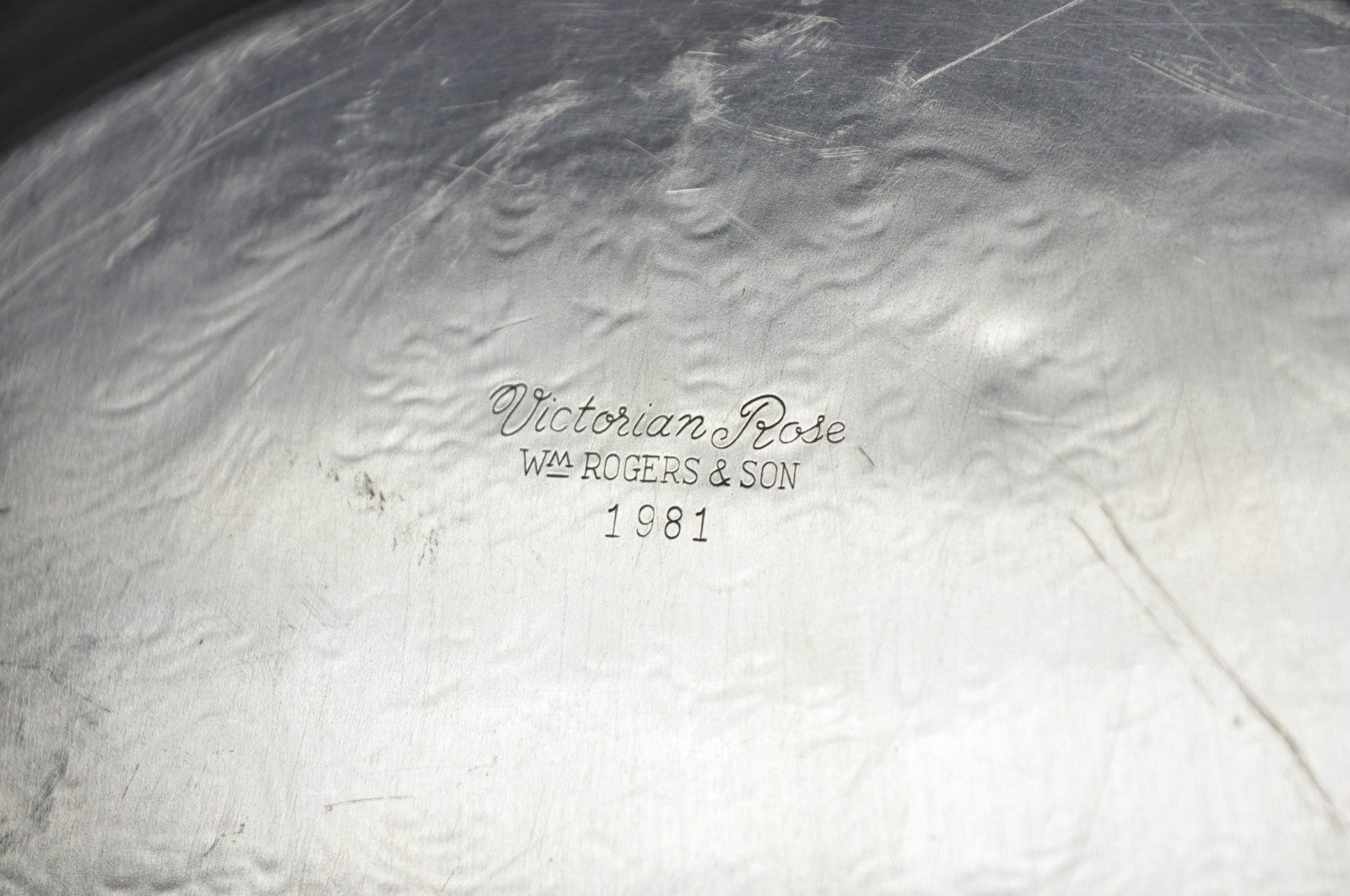 Vintage WM Rogers & Son "Victorian Rose" Silver Plated Oval Serving Platter Tray