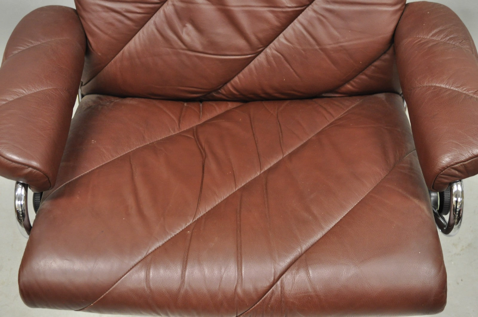 Vintage Ekornes Stressless Brown Leather Reclining Swivel Lounge Chair & Ottoman