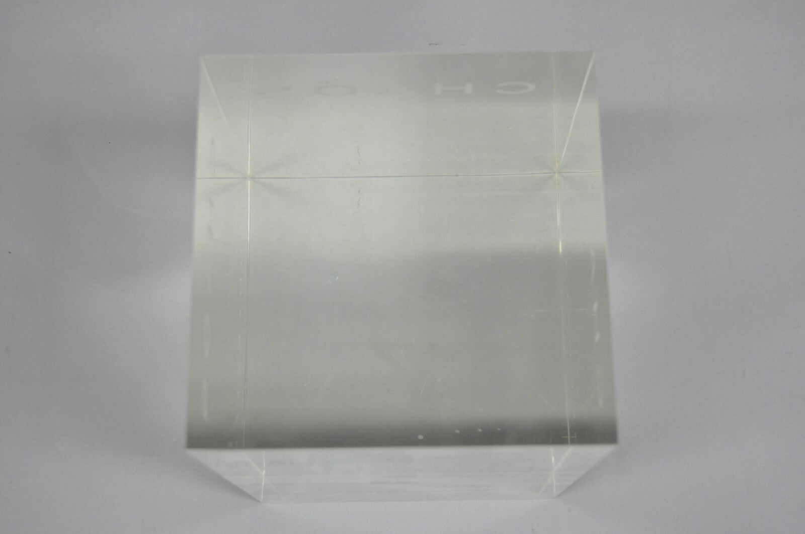 Donna Karan "Chaos" Heavy Acrylic Lucite Cube Perfume Retail Pedestal Display