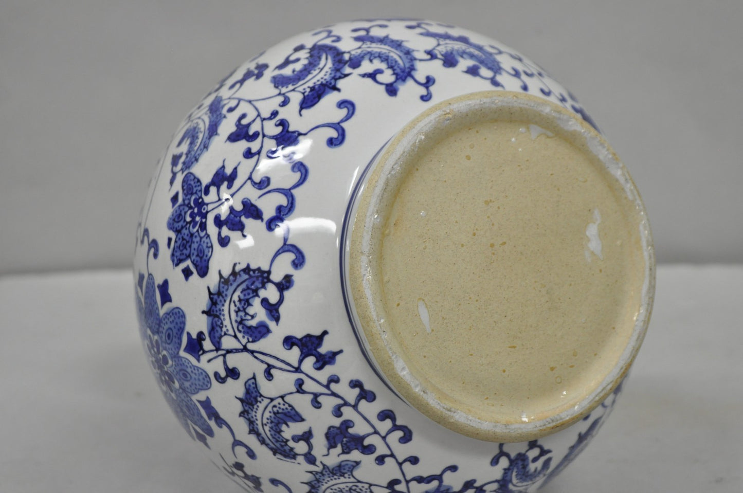 Decorator Chinoiserie Chinese Blue & Gray Porcelain 12" Bulbous Flower Vase