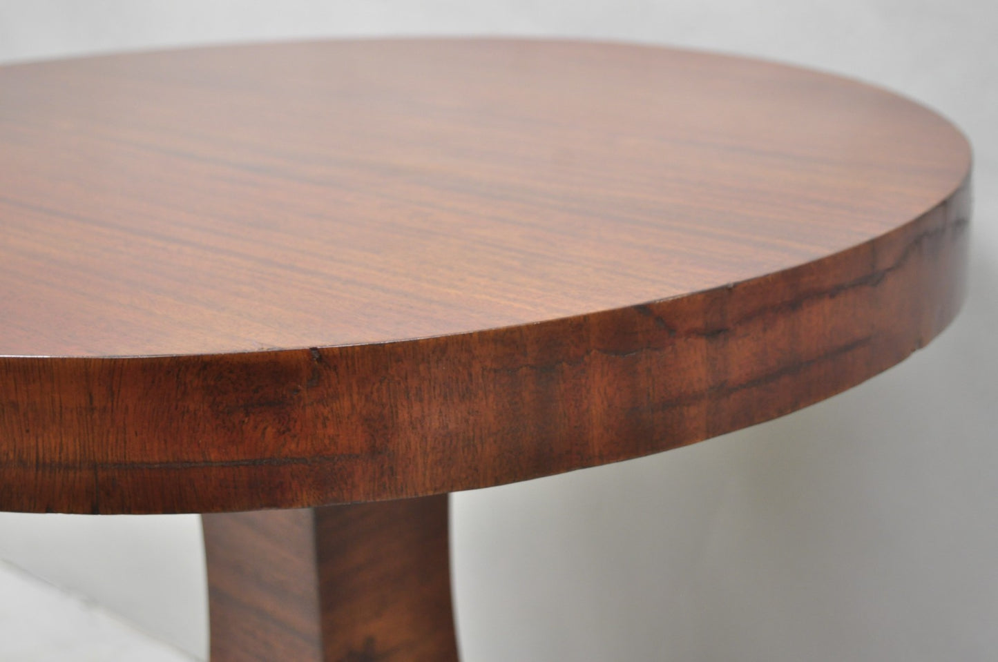 Antique American Empire Round Mahogany Carved Paw Foot Pedestal Base Side Table