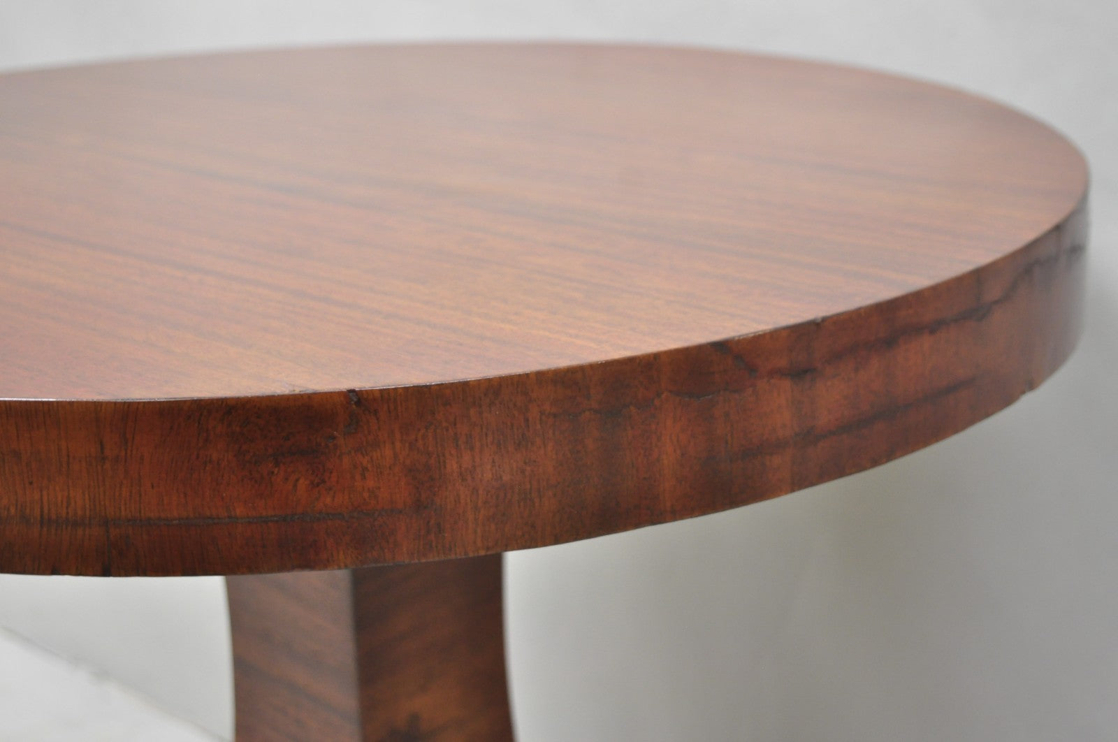 Antique American Empire Round Mahogany Carved Paw Foot Pedestal Base Side Table