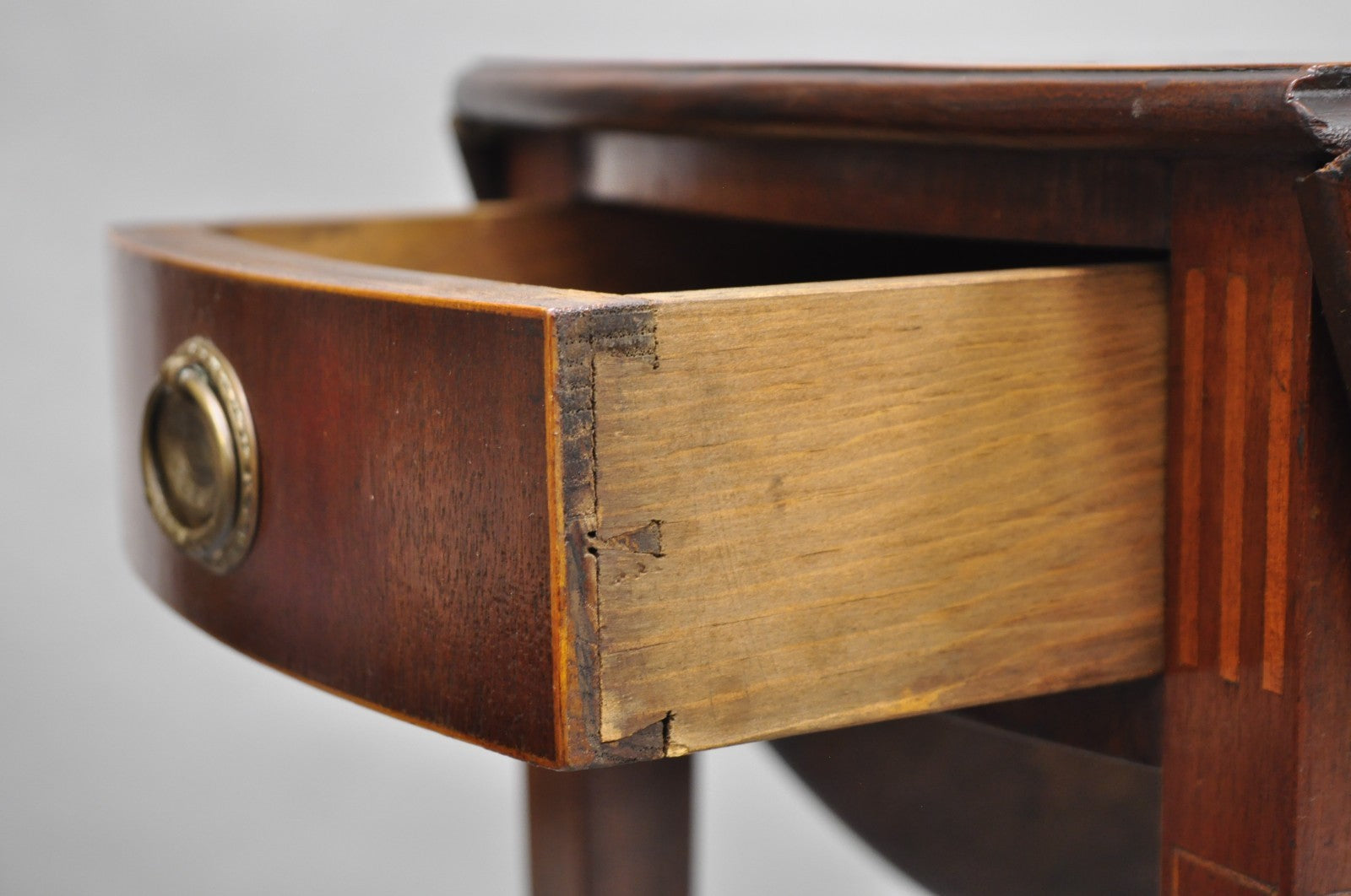 Antique Federal Mahogany Satinwood Inlay Narrow Dropleaf Pembroke Side Table