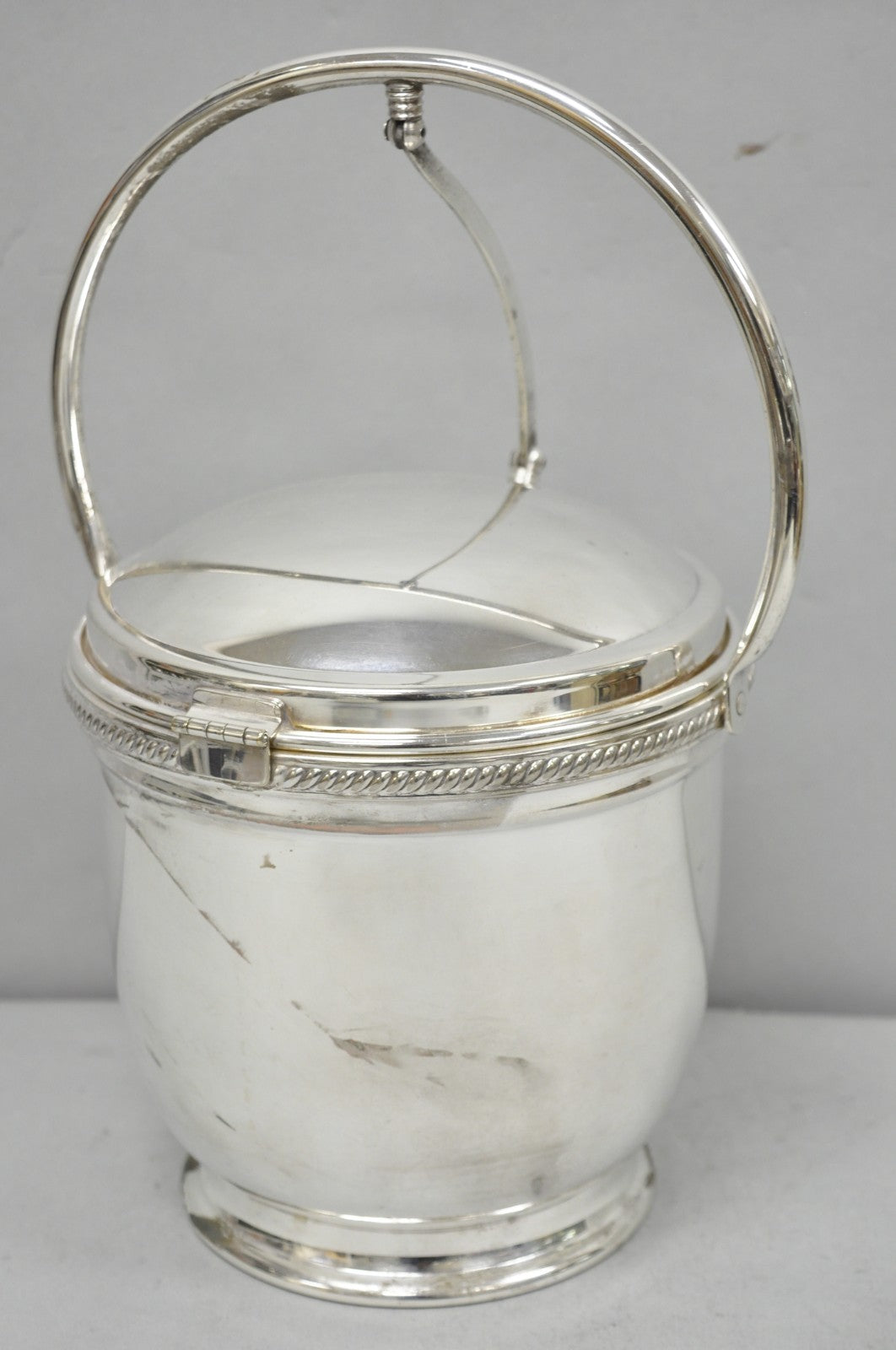 Vintage Victorian Silver Plated Reticulating Hinge Ice Bucket w/ "B" Monogram