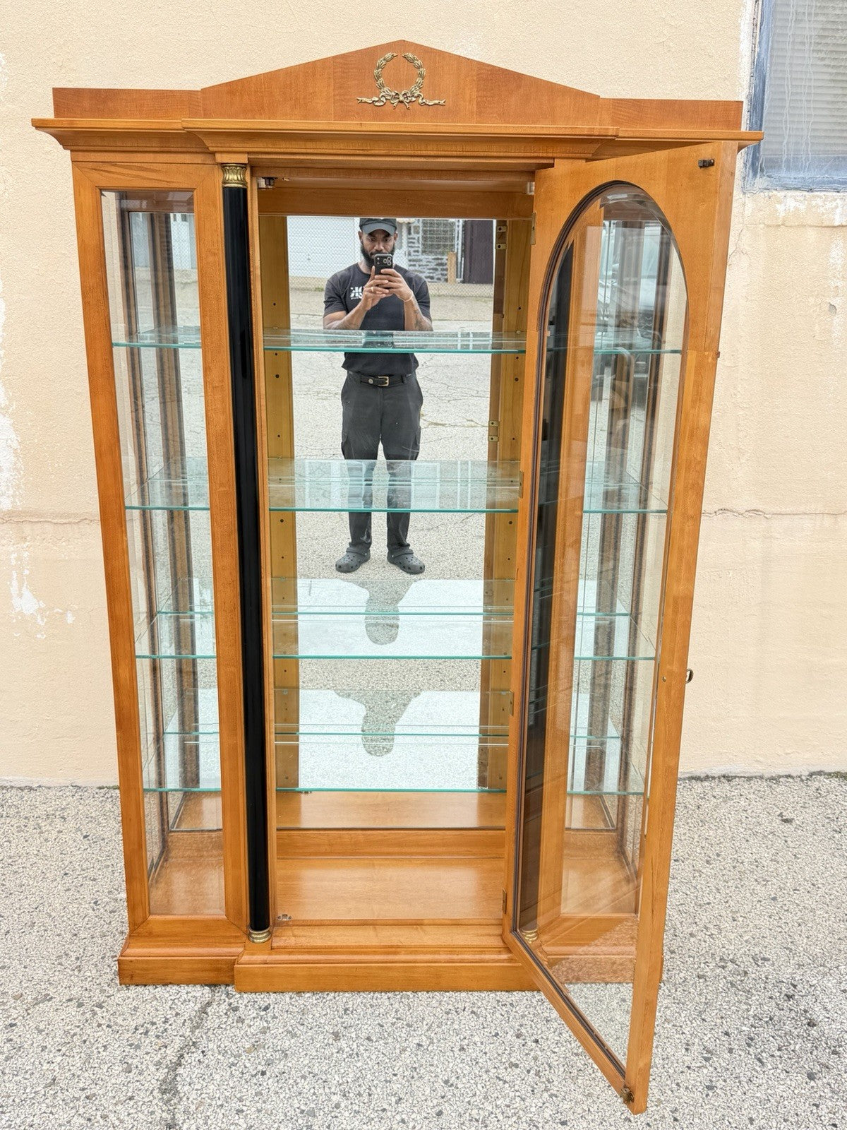 Thomasville Grand Classics Neoclassical Cherry Biedermeier Curio China Cabinet A