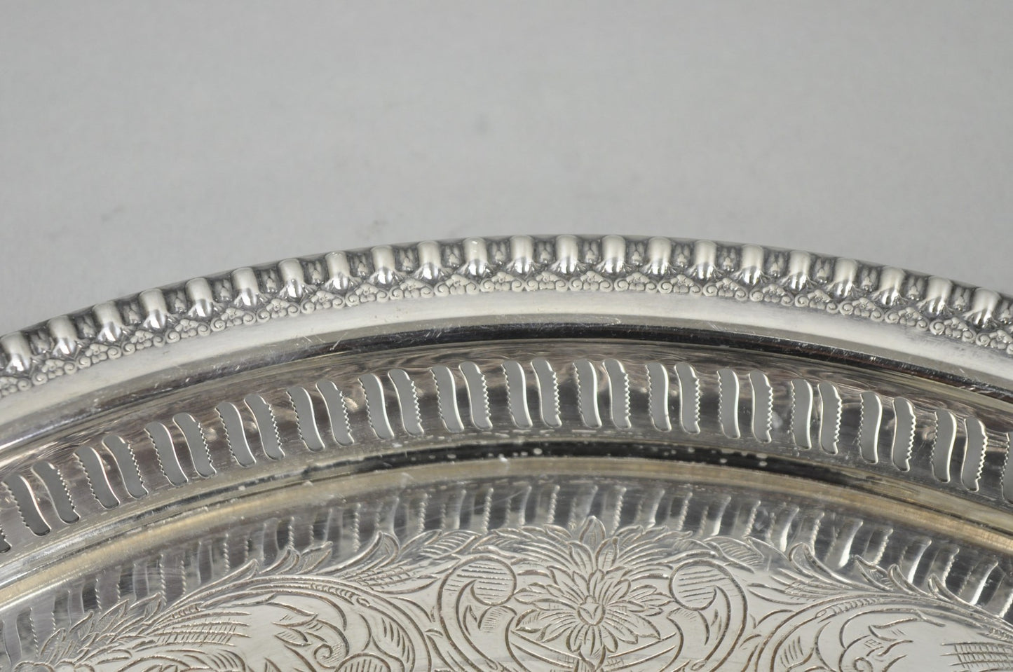 Webster Wilcox "Brandon Hall" 7572G Silver Plated Reticulated 15" Round Bar Tray