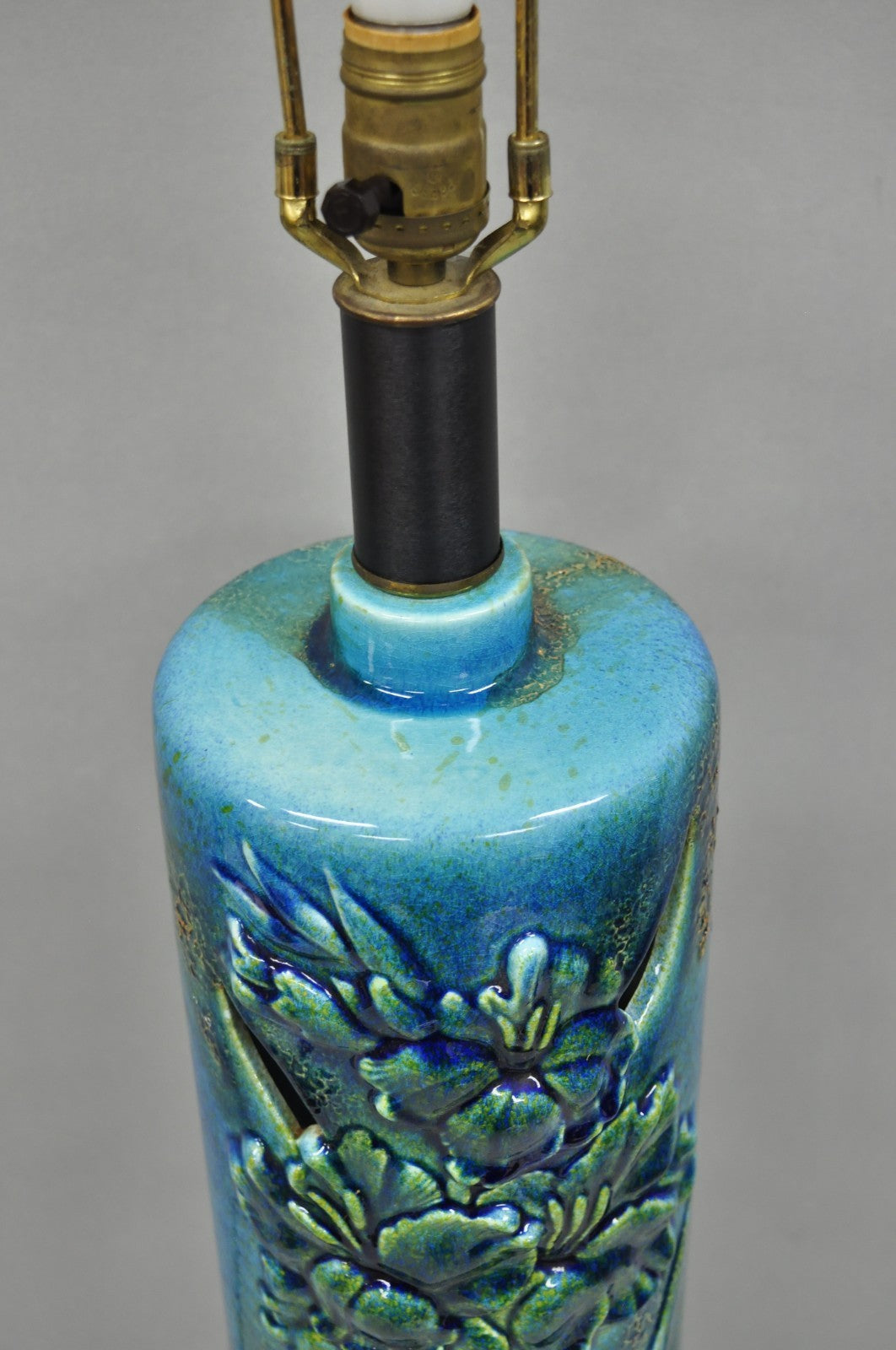 Vintage MCM Tall Royal Haeger Attr Blue Glazed Ceramic Pottery Floral Table Lamp