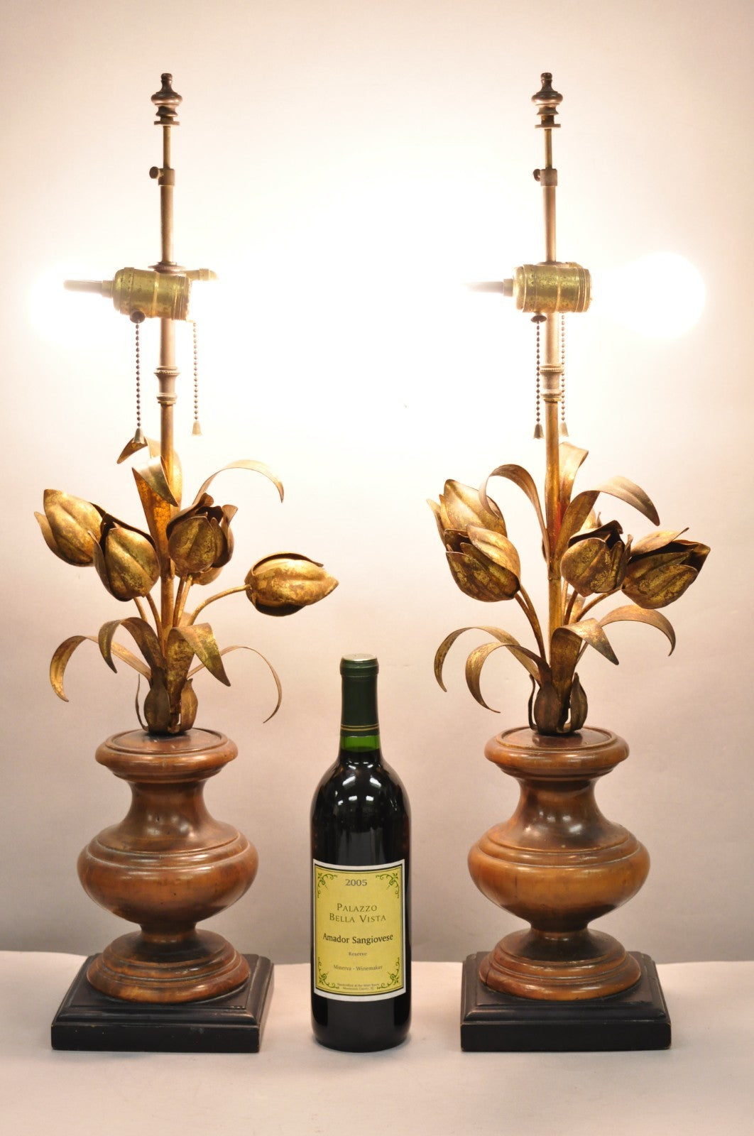 Vintage Italian Hollywood Regency Gold Gilt Iron Flower Bouquet Table Lamps Pair