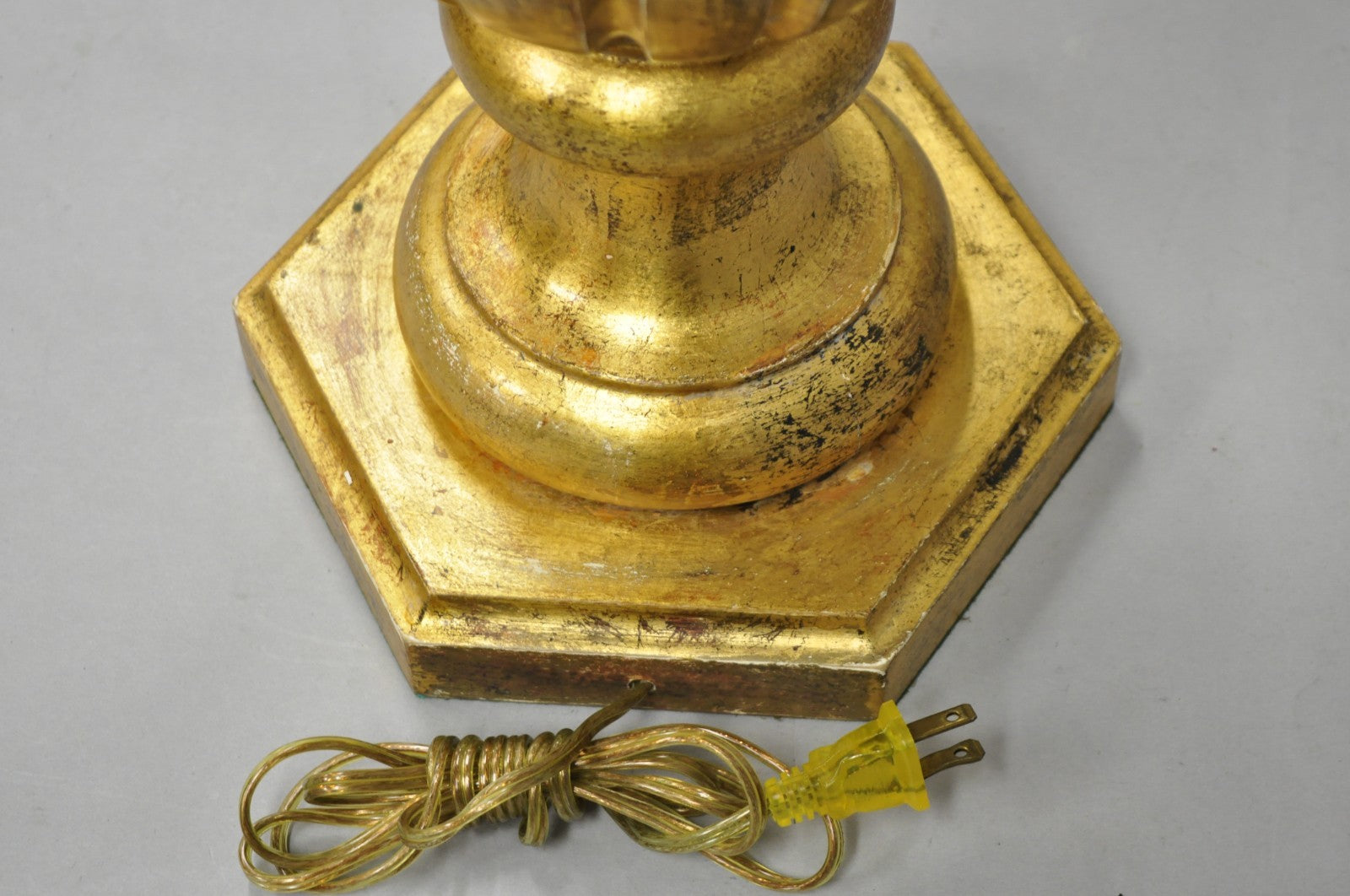 Vintage Italian Neoclassical Style Gold Giltwood Empire Urn Form Table Lamp