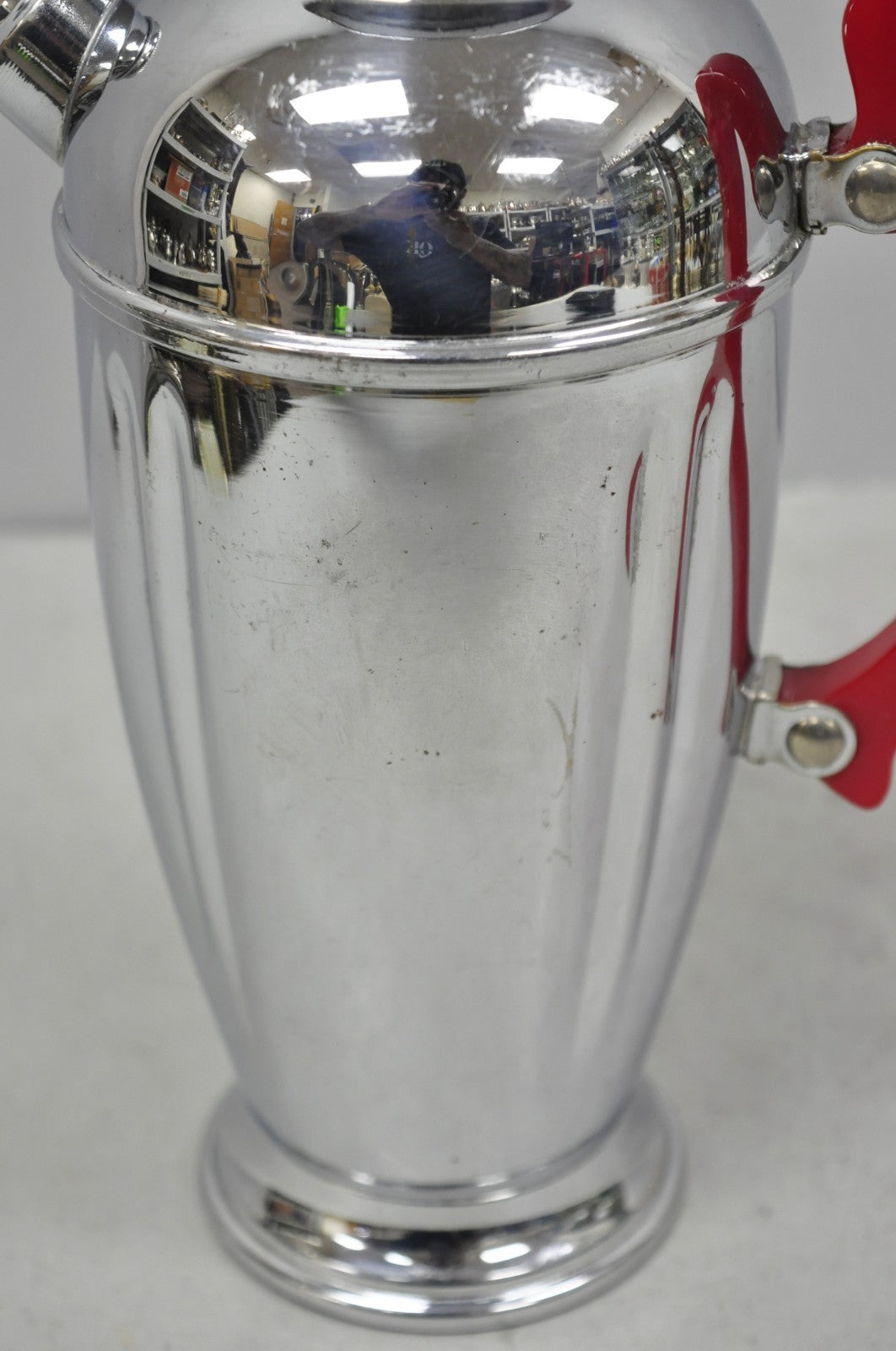 Vintage Art Deco Chrome Cocktail Martini Shaker Red Bakelite Handle by Chromium